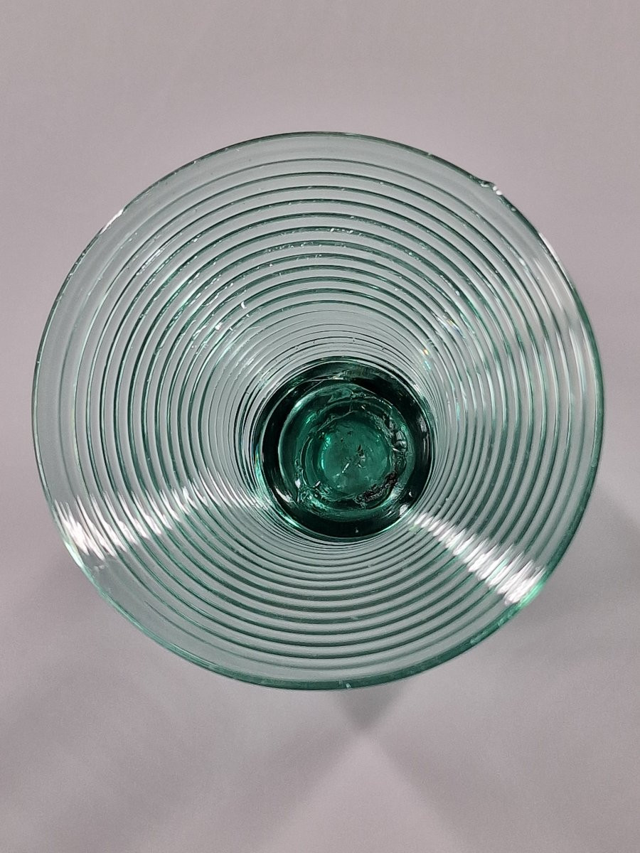 Verre à vin Römer en verre soufflé teinté vert - Pays-Bas ou Allemagne, XIXe siècle 19e-photo-2