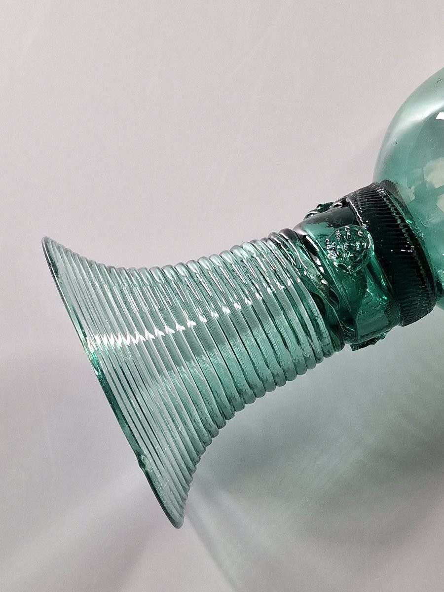 Verre à vin Römer en verre soufflé teinté vert - Pays-Bas ou Allemagne, XIXe siècle 19e-photo-5