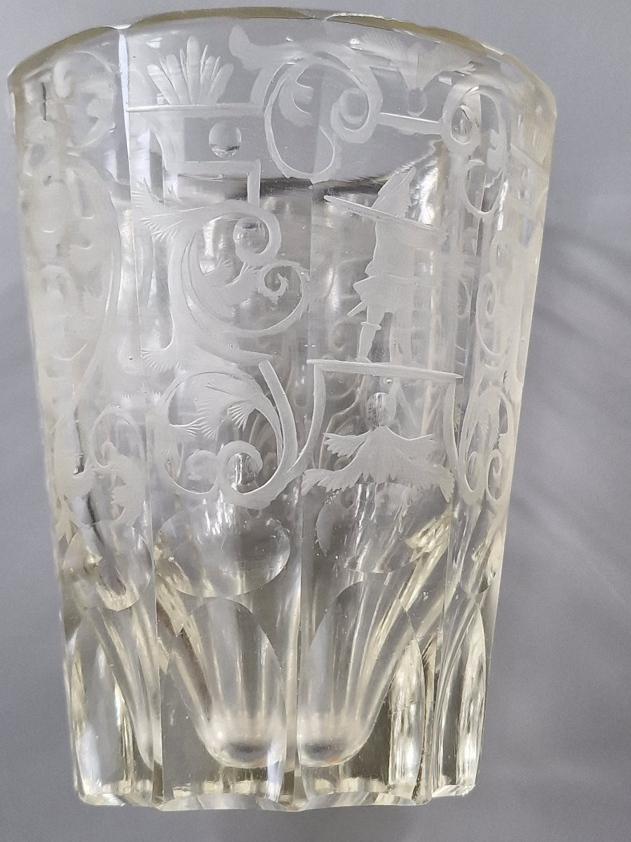 Glass Goblet Engraved With Soldiers And Foliage - Bohemia, 19th Century -photo-2