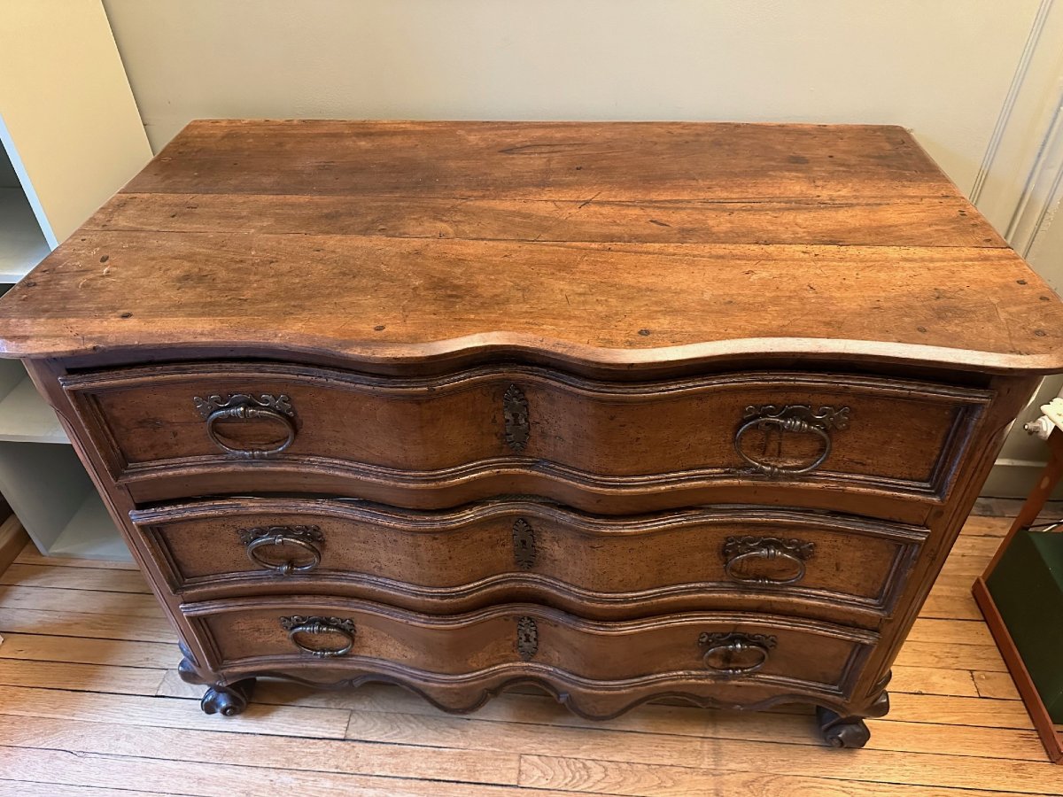 Commode arbalète en noyer mouluré - Vallée du Rhône, époque Louis XV 18e-photo-4