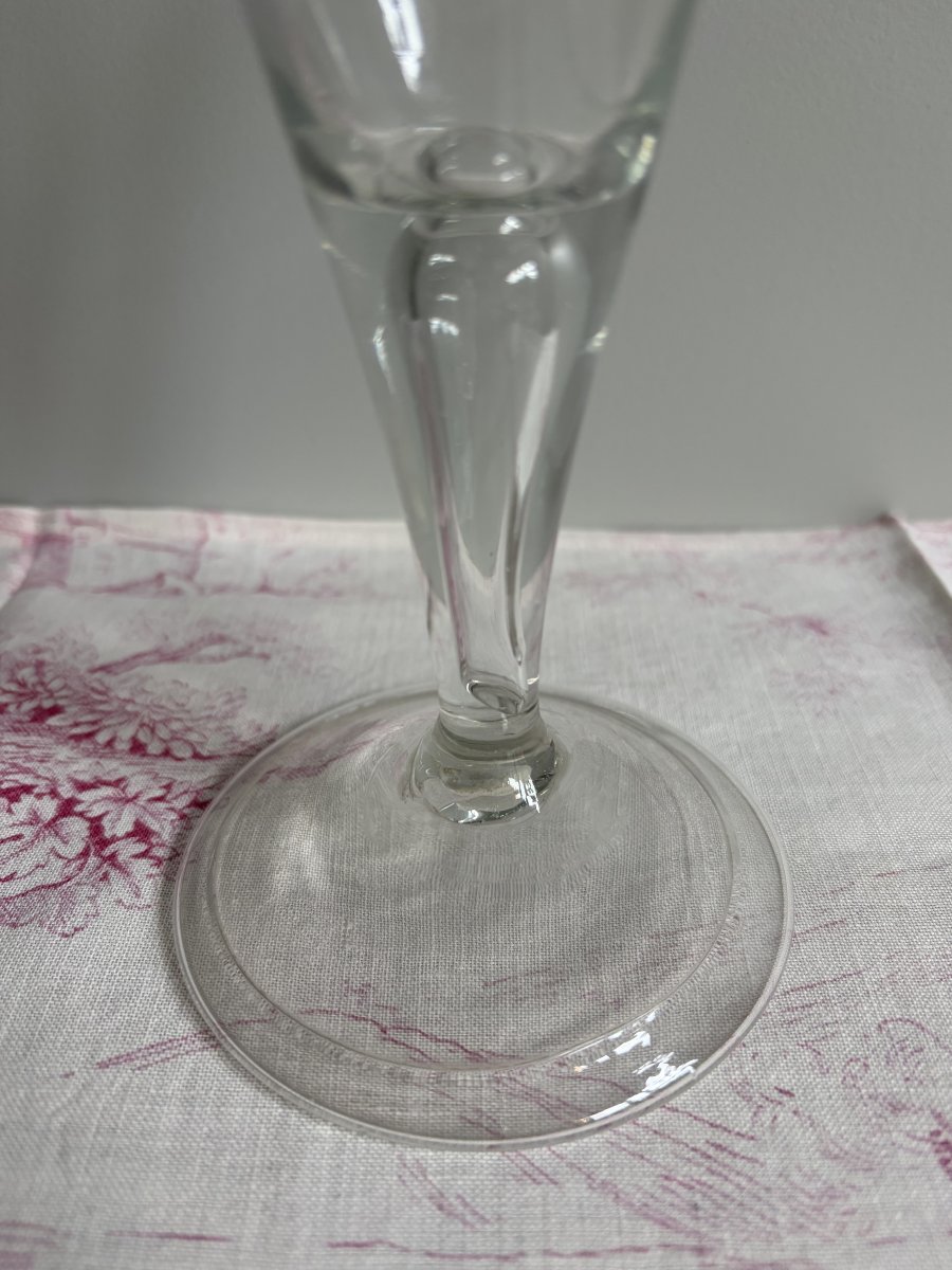Large  Wine Glass With Conical Bowl - 18th Century -photo-3
