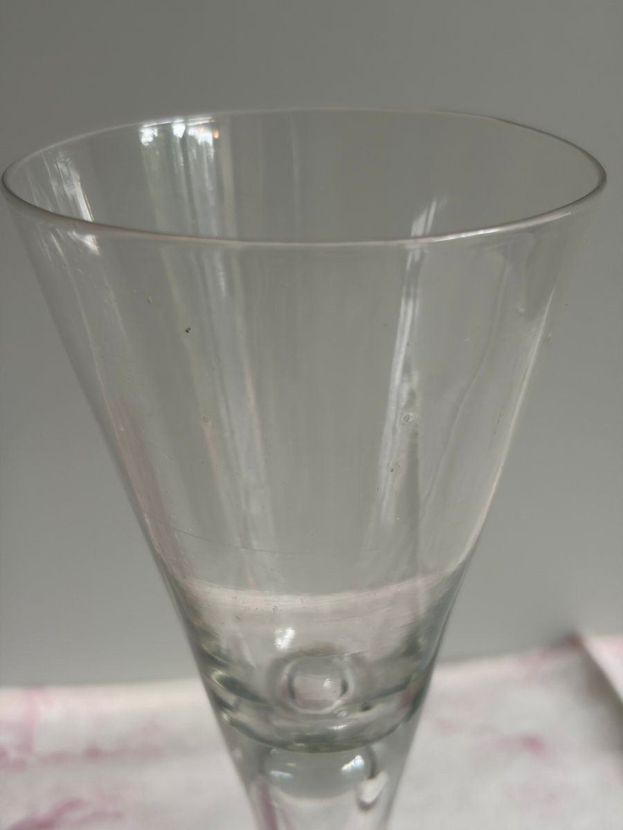 Large  Wine Glass With Conical Bowl - 18th Century -photo-5