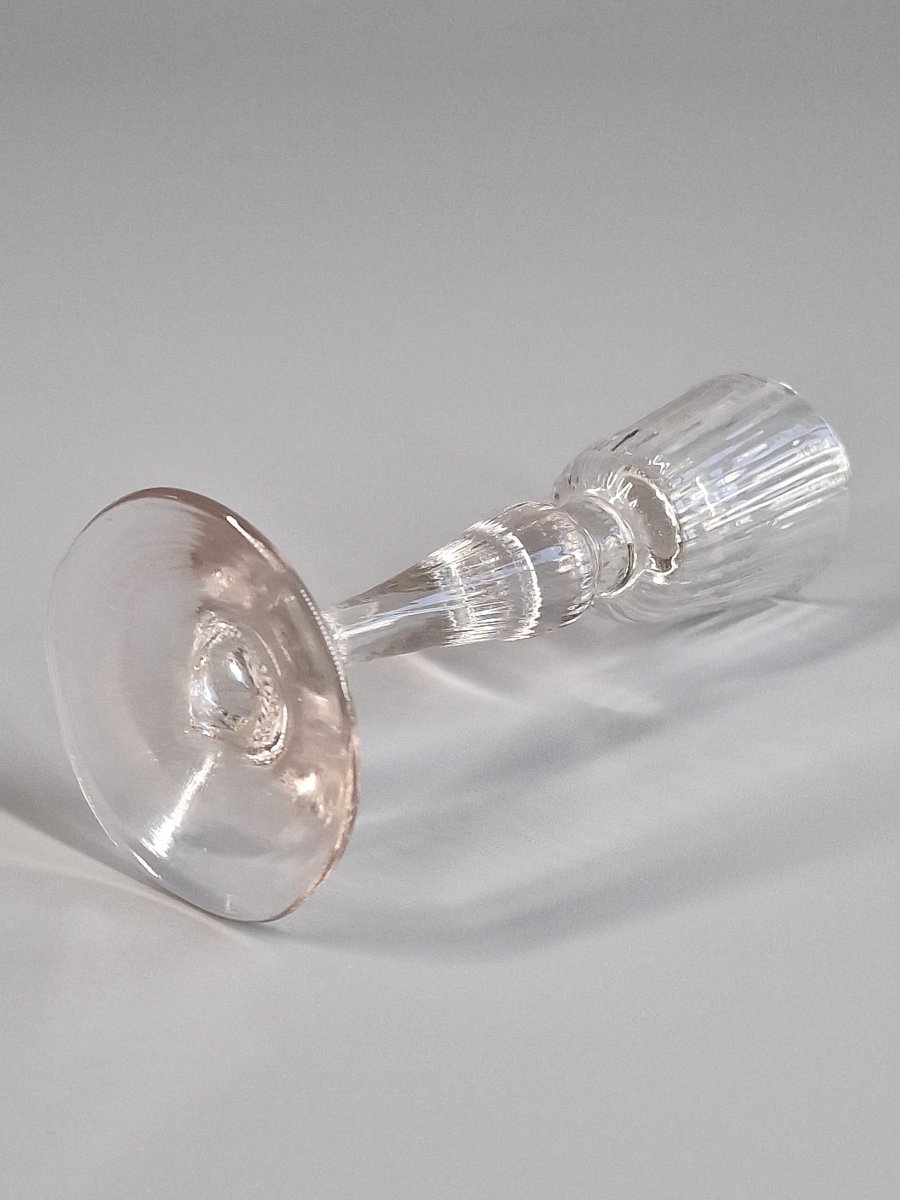 Verre à alcool en verre soufflé à décor de godrons – XVIIIe siècle 18e-photo-4