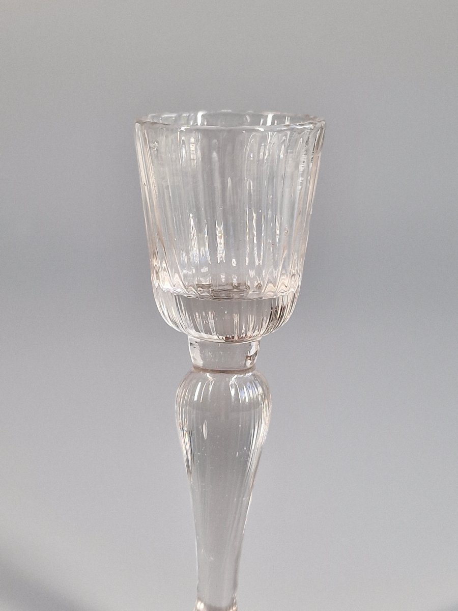 Verre à alcool en verre soufflé à décor de godrons – XVIIIe siècle 18e-photo-1