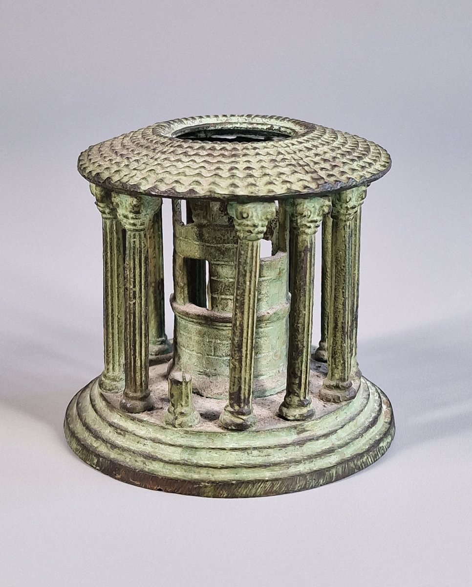 Souvenir From The Grand Tour, Small Patinated Bronze Temple – Late 19th Century