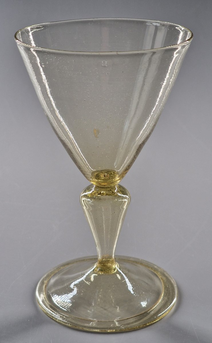Yellow-tinted Glass With A Hollow Baluster Stem—france Or Spain, 18th Century-photo-2