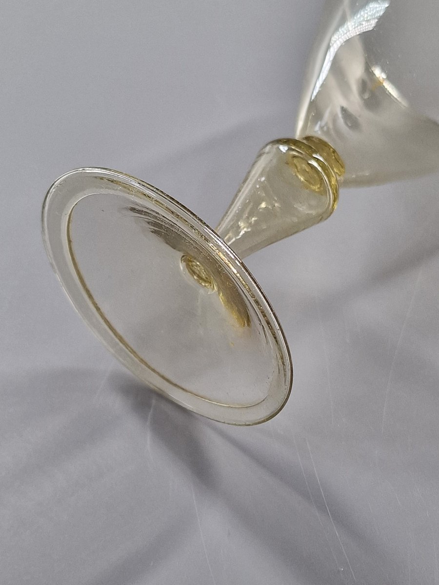 Yellow-tinted Glass With A Hollow Baluster Stem—france Or Spain, 18th Century-photo-3