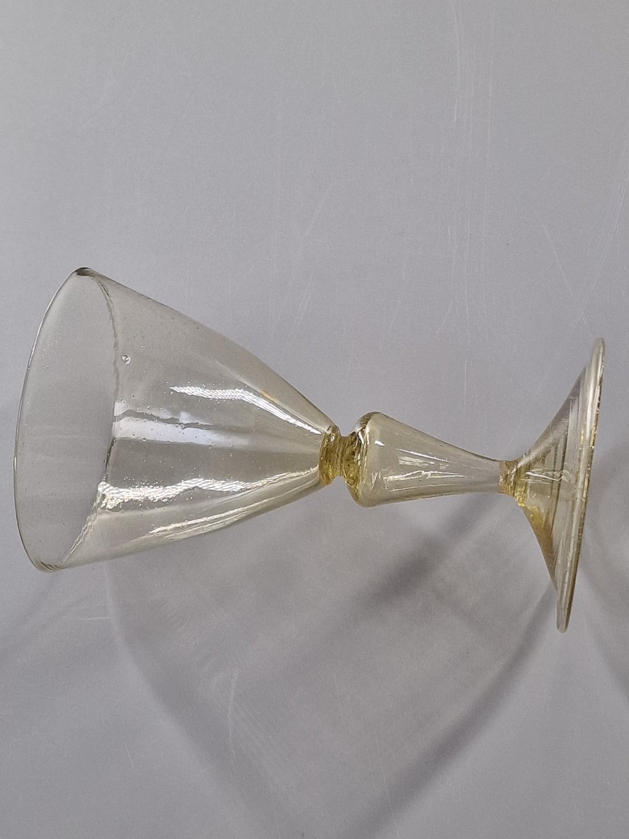 Yellow-tinted Glass With A Hollow Baluster Stem—france Or Spain, 18th Century-photo-5