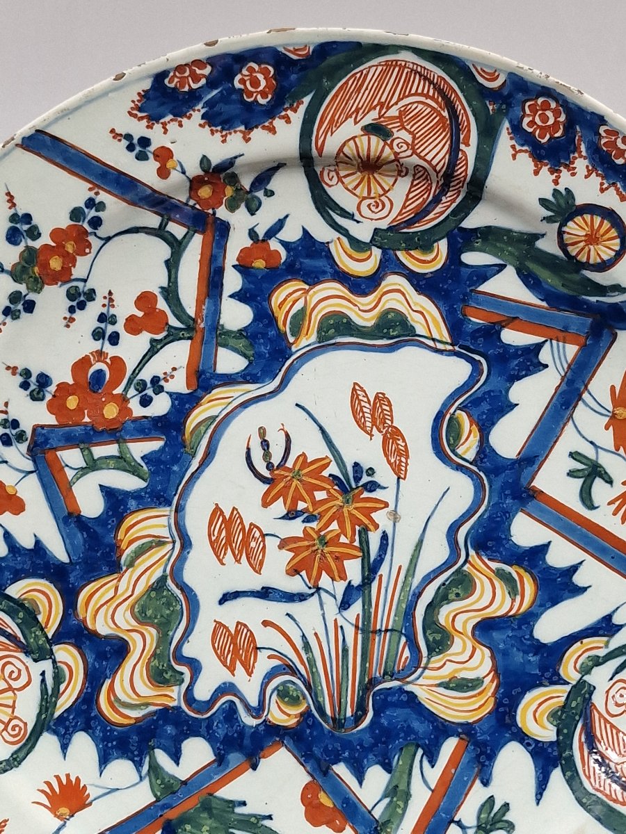 Delft, assiette à décor polychrome au tonnerre – XVIIIe siècle-photo-2