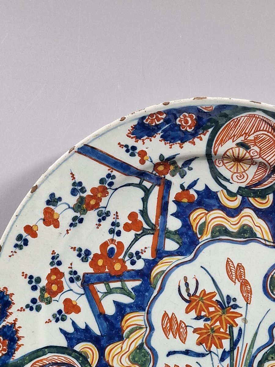 Delft, assiette à décor polychrome au tonnerre – XVIIIe siècle-photo-3