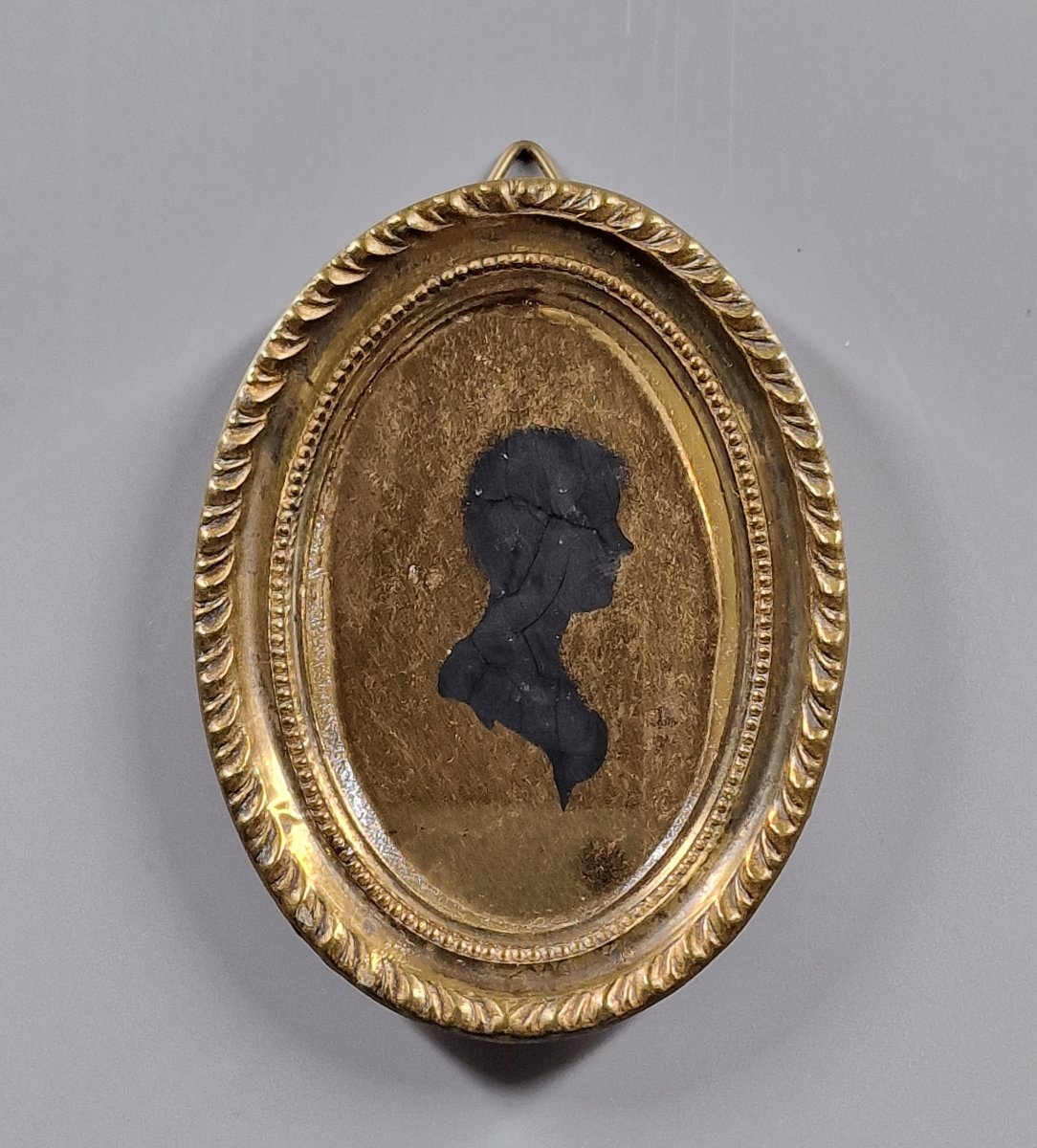 Eglomisé Glass Miniature, Silhouette Outline On A Gold Background – Charles X Period-photo-2