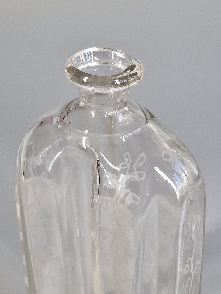 Rectangular Bottle With Wide Flutes, Made Of Engraved Blown Glass—late 18th Century-photo-3