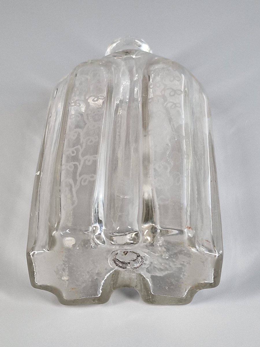 Rectangular Bottle With Wide Flutes, Made Of Engraved Blown Glass—late 18th Century-photo-3