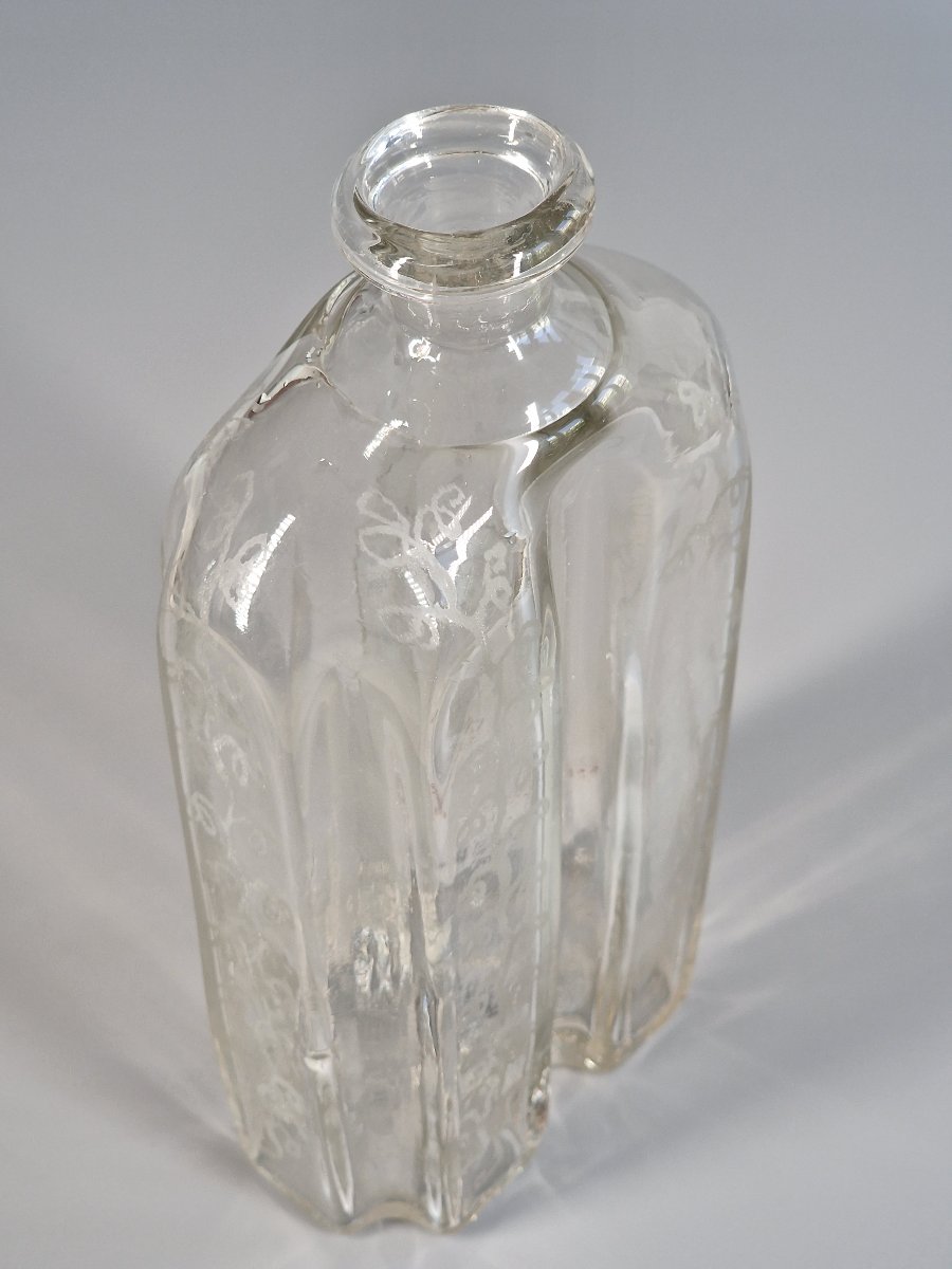 Rectangular Bottle With Wide Flutes, Made Of Engraved Blown Glass—late 18th Century-photo-4