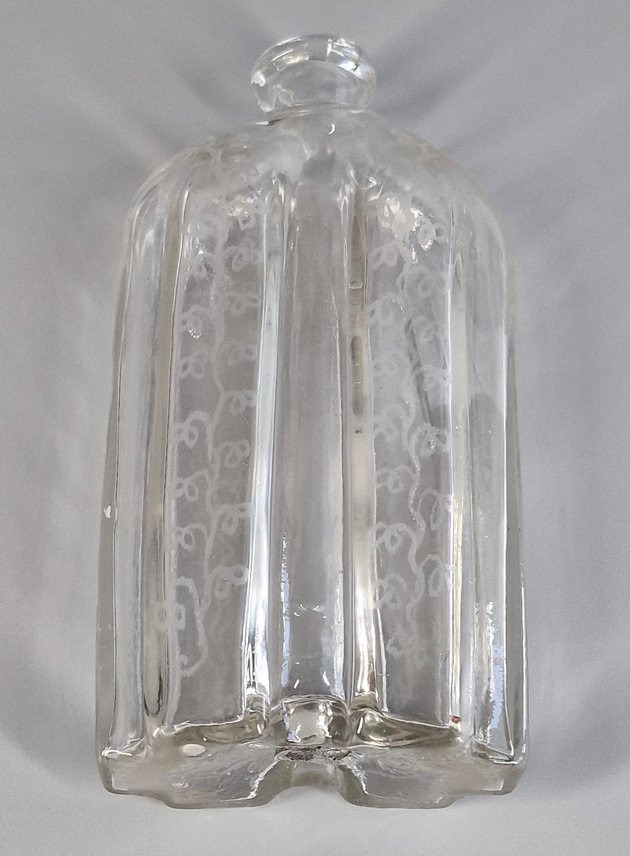 Rectangular Bottle With Wide Flutes, Made Of Engraved Blown Glass—late 18th Century-photo-6