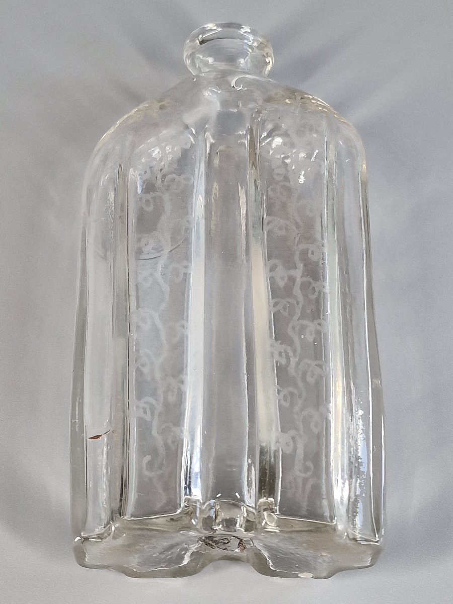 Rectangular Bottle With Wide Flutes, Made Of Engraved Blown Glass—late 18th Century-photo-7