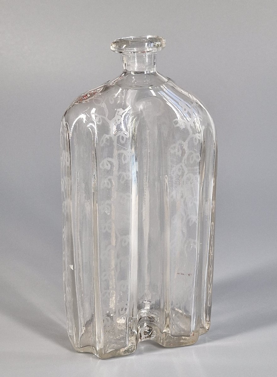 Rectangular Bottle With Wide Flutes, Made Of Engraved Blown Glass—late 18th Century