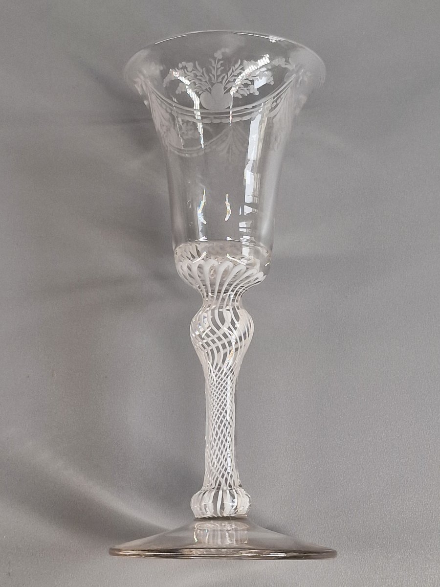 Set Of Six Glasses Engraved With White Filigree Patterns — Probably Liège, Late 18th Century-photo-7