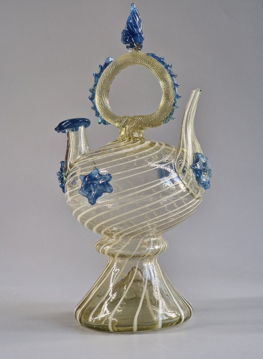 Hand-blown Glass Cantir With White Filigree And Blue Inlays – Catalonia, Late 17th Century-photo-2