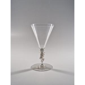 À la façon de Venise, grand verre à jambe balustre torsadée et noeuds plats - XVIIe siècle