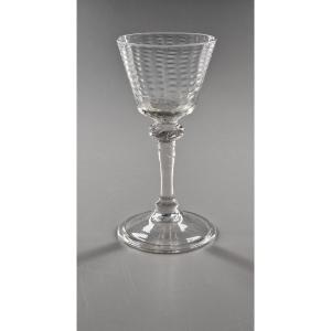 Verre liégeois à coupe grains de riz et jambe à noeud godrons - XVIIIe siècle