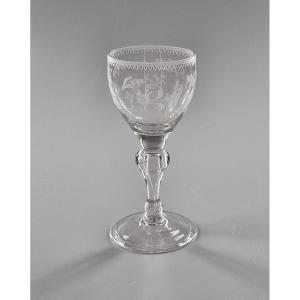 Ovoid Glass Cup Engraved With Flowering Branches And A Frieze Of Wolf's Teeth - 18th Century