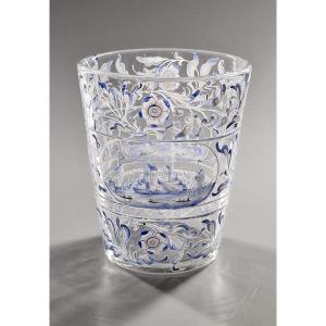Vase en verre soufflé à décor émaillé de scènes maritimes et frises feuillagées - XIXe siècle