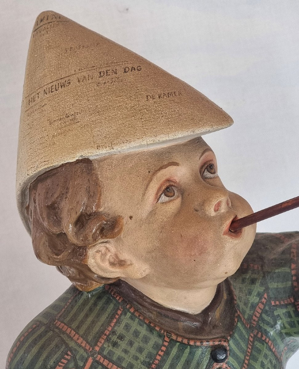 Large Tobacco Shop Advertising Figurine – Young Smoking Man In Painted Plaster – Advertising-photo-2