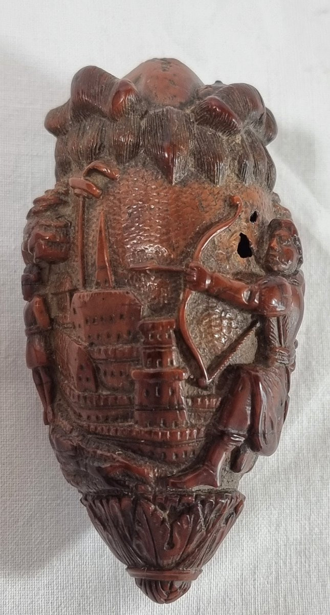 Finely Carved Coconut Snuff Bottle – William Tell Crossbowman – Early 19th Century-photo-2