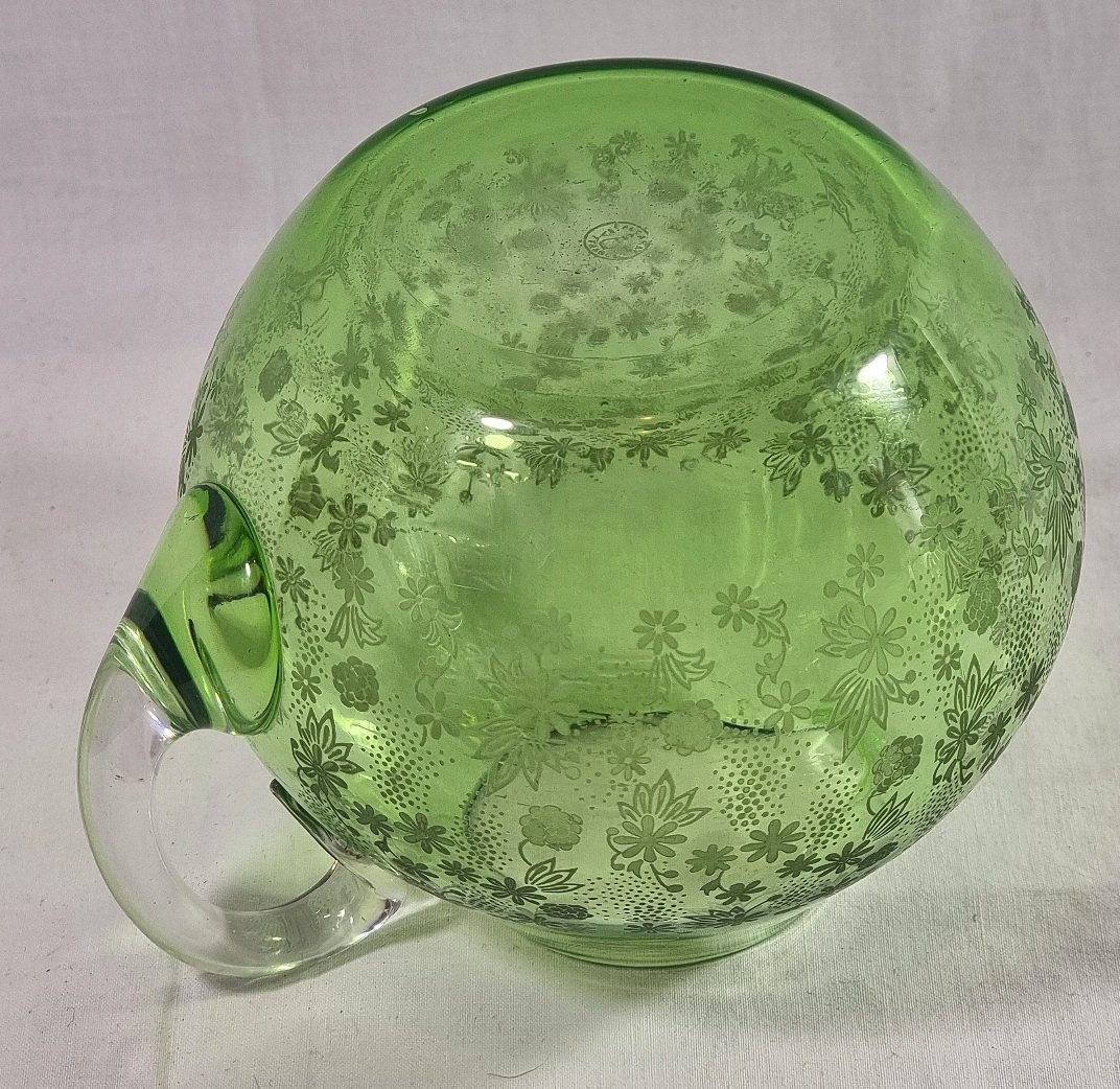Baccarat Green Glass Pitcher – Signed, Elisabeth Millefiori Floral Decoration-photo-4