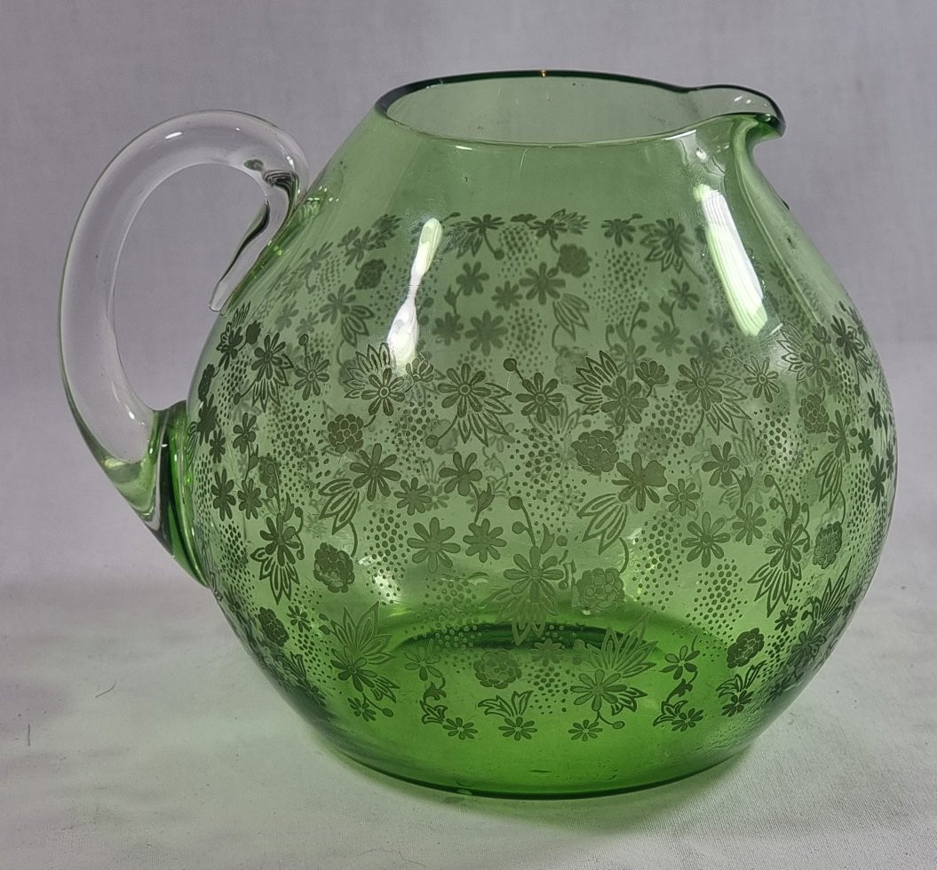 Baccarat Green Glass Pitcher – Signed, Elisabeth Millefiori Floral Decoration-photo-3