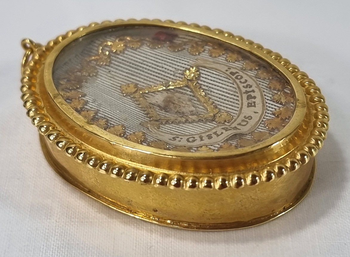 Antique Copper Relic Of Saint Gislene-photo-3