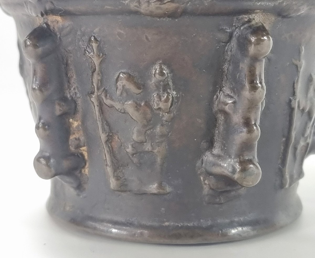  Antique Spanish Bronze Mortar From The 16th-17th Century With Saint Christopher-photo-3