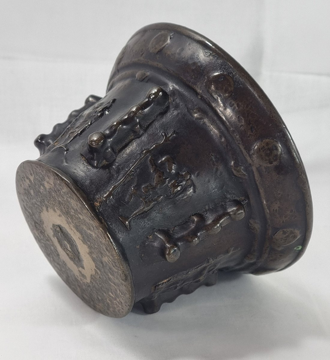  Antique Spanish Bronze Mortar From The 16th-17th Century With Saint Christopher-photo-2