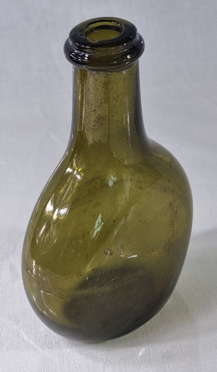 Antique Hand-blown Olive Green Glass Pocket Bottle / Gin And Rum Bottle (circa 1780-1820)-photo-1