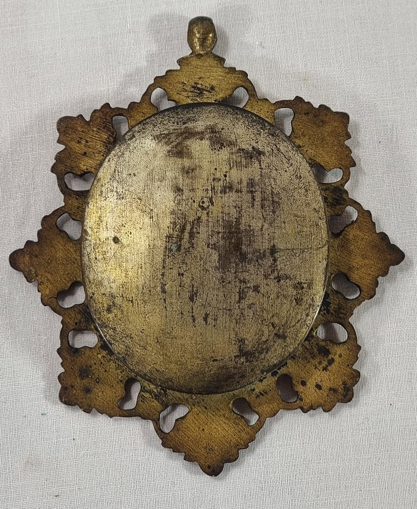 Relique ovale du début du XVIIIe siècle ornée de huit saints-photo-3