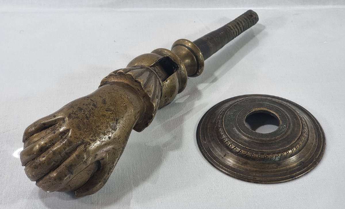 Solid Bronze Door Knocker, Hand Holding A Ball, 18th Or Early 19th Century-photo-2
