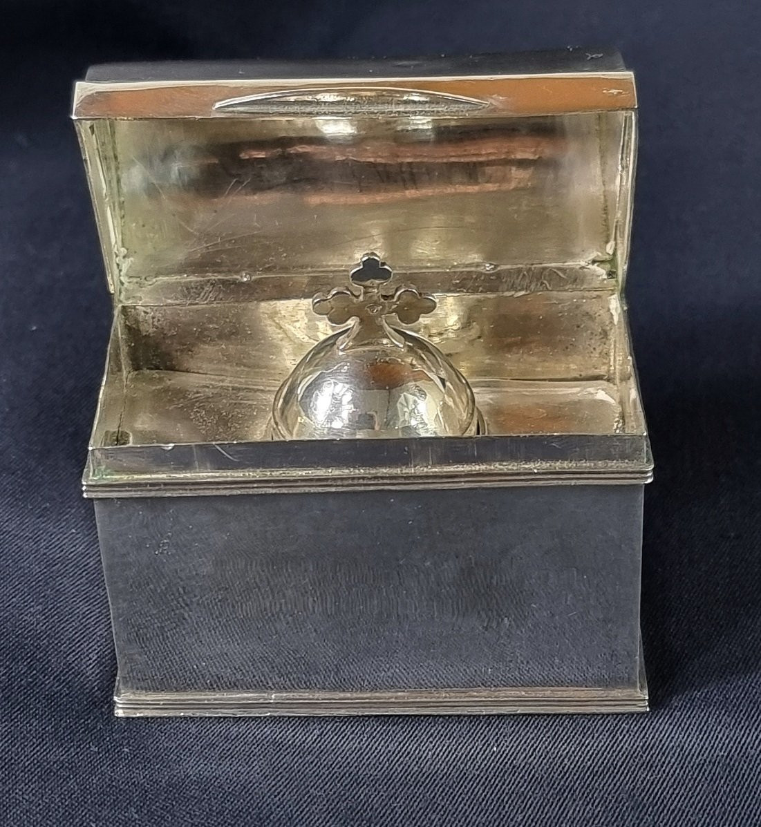 Silver Chrismatorium Or Oil Box, After A Medieval Model. France, Probably 19th Century-photo-3