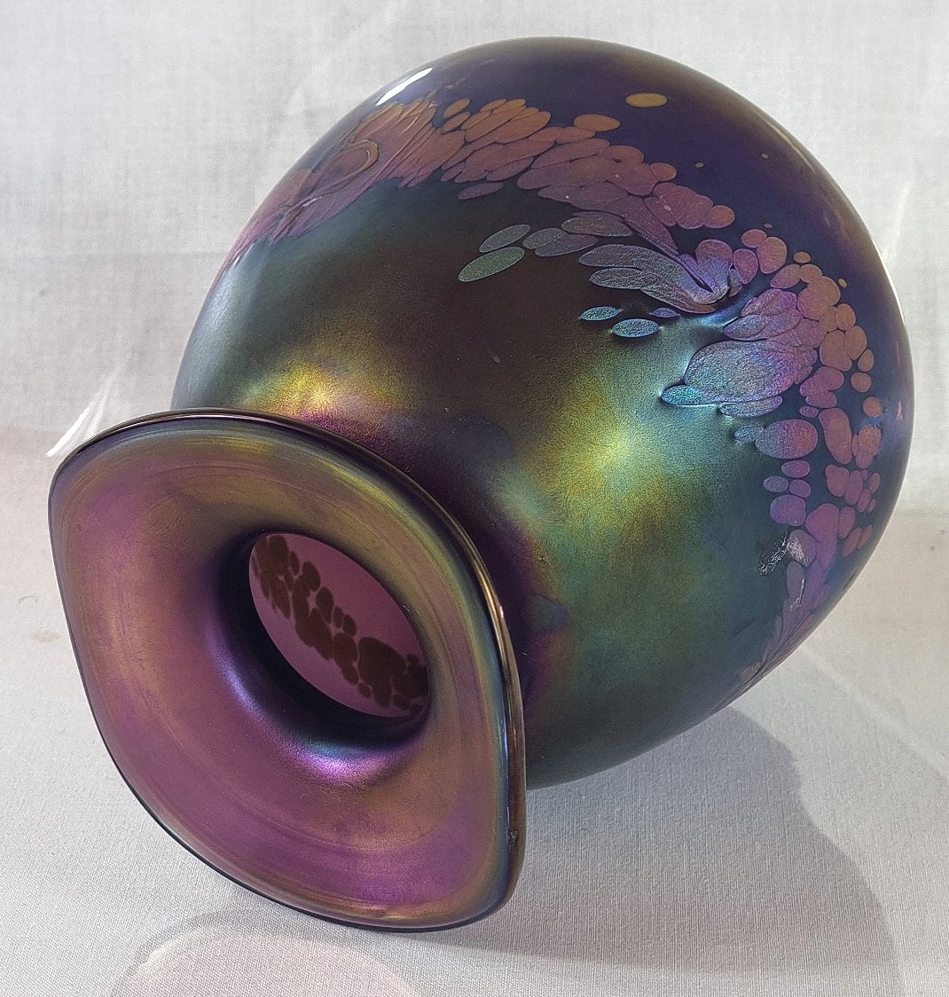 Iridescent Art Glass Vase "dragonfly", Attributed To Freiherr Von Poschinger, Germany-photo-2