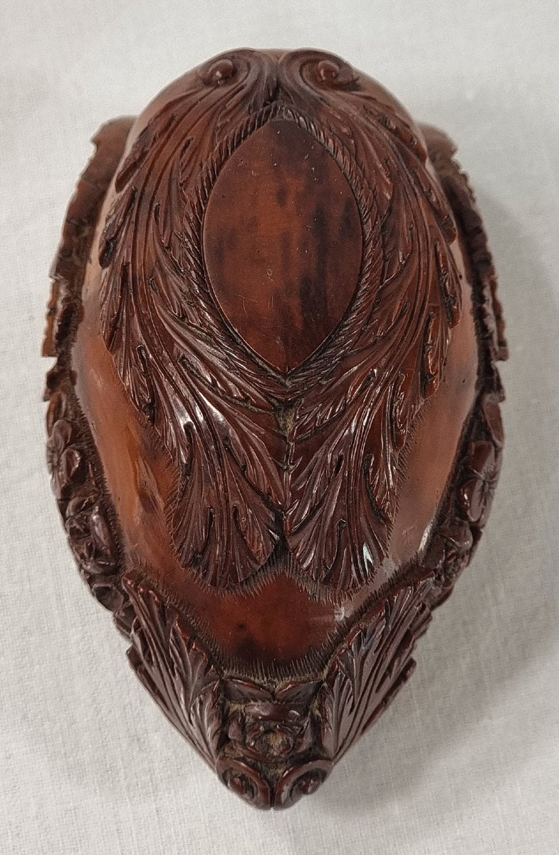 Antique French Corozo Snuffbox, Finely Hand-carved, Hunting Scene, Early 10th Century-photo-4