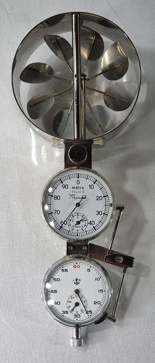 Vintage French Mag Anemometer – Marine Approved (ln/lm Anchor) French Mechanical Anemometer-photo-3