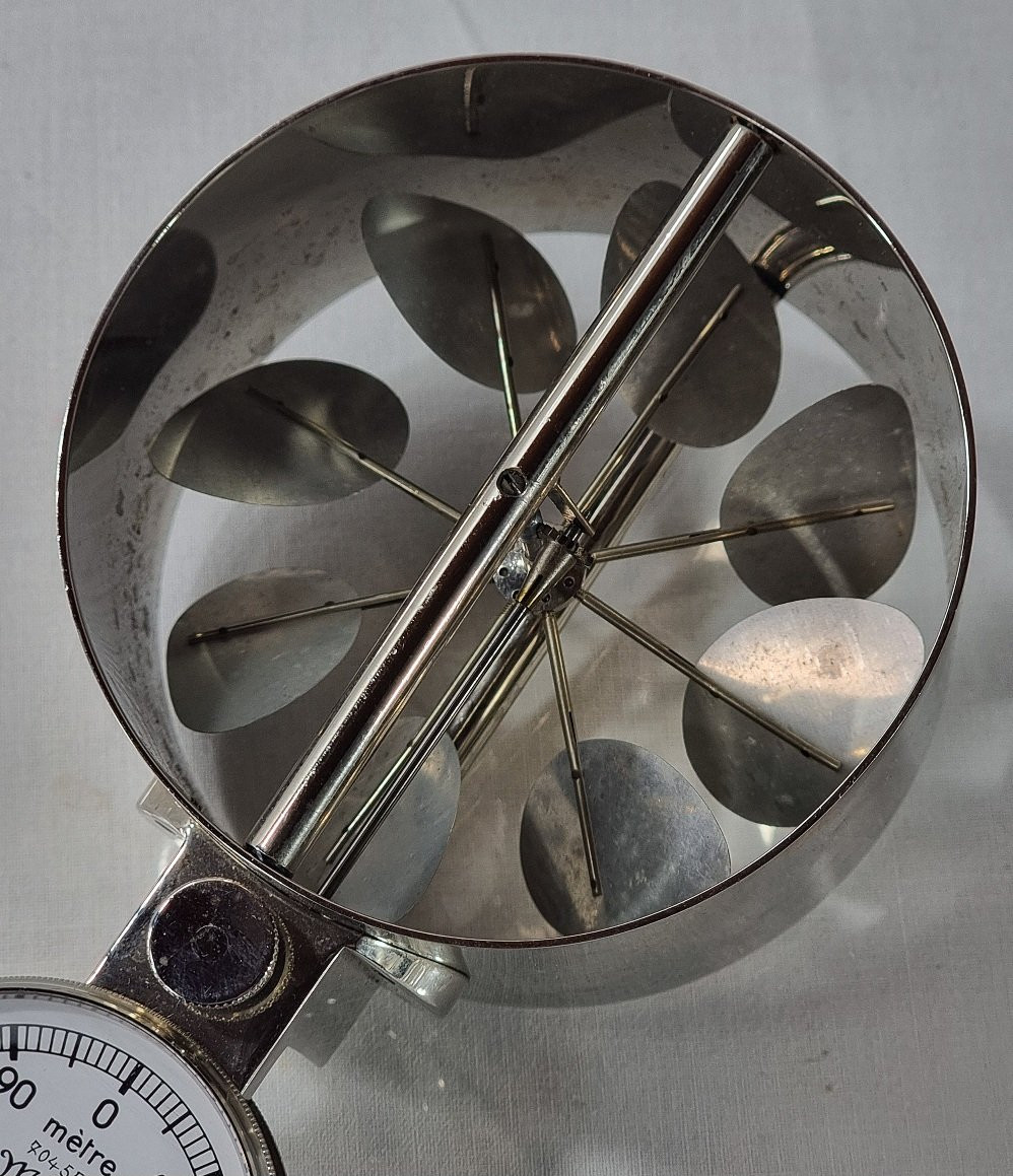 Vintage French Mag Anemometer – Marine Approved (ln/lm Anchor) French Mechanical Anemometer-photo-4