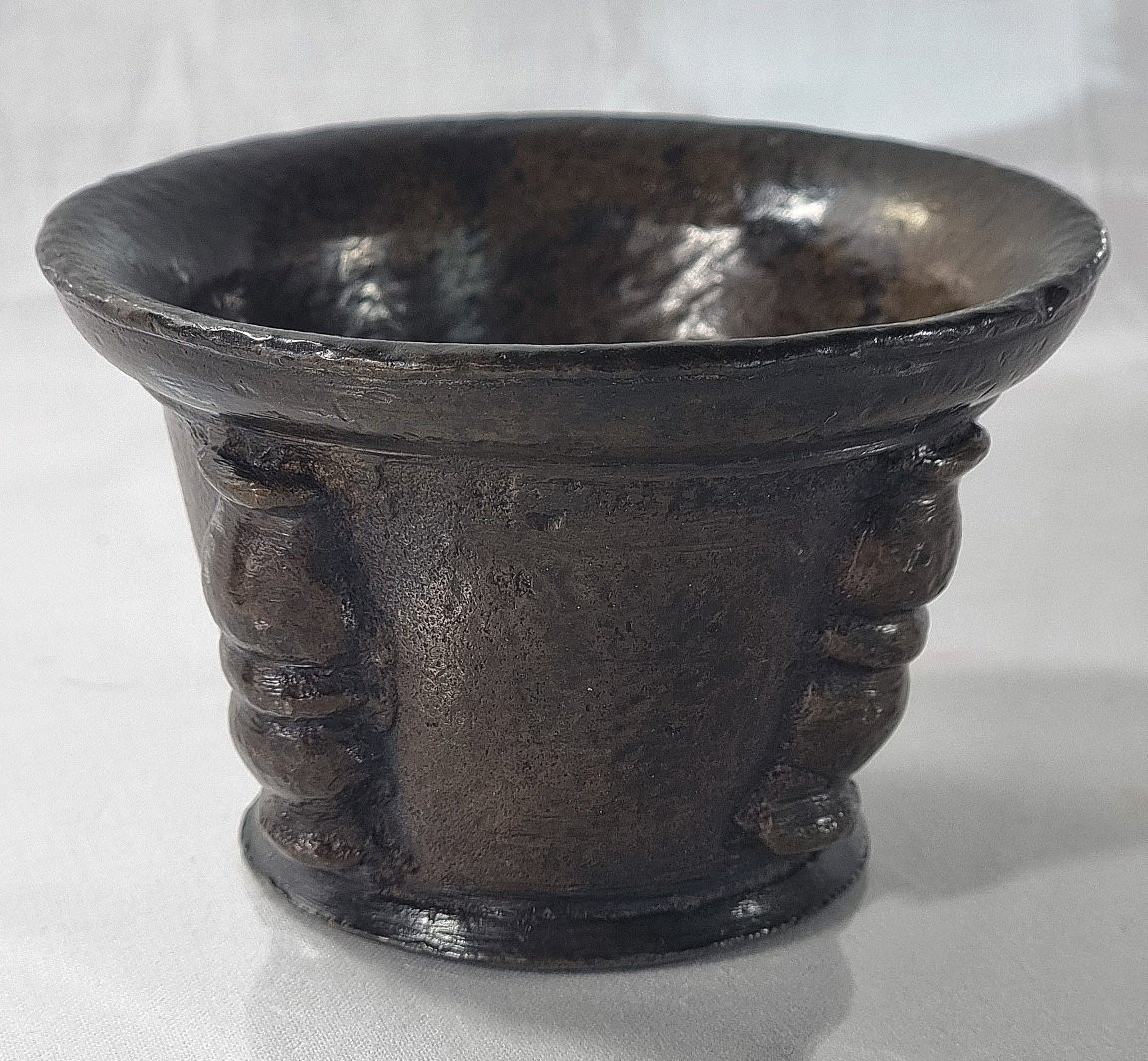 Mortier ancien en bronze français, XVIe-XVIIe siècle-photo-2