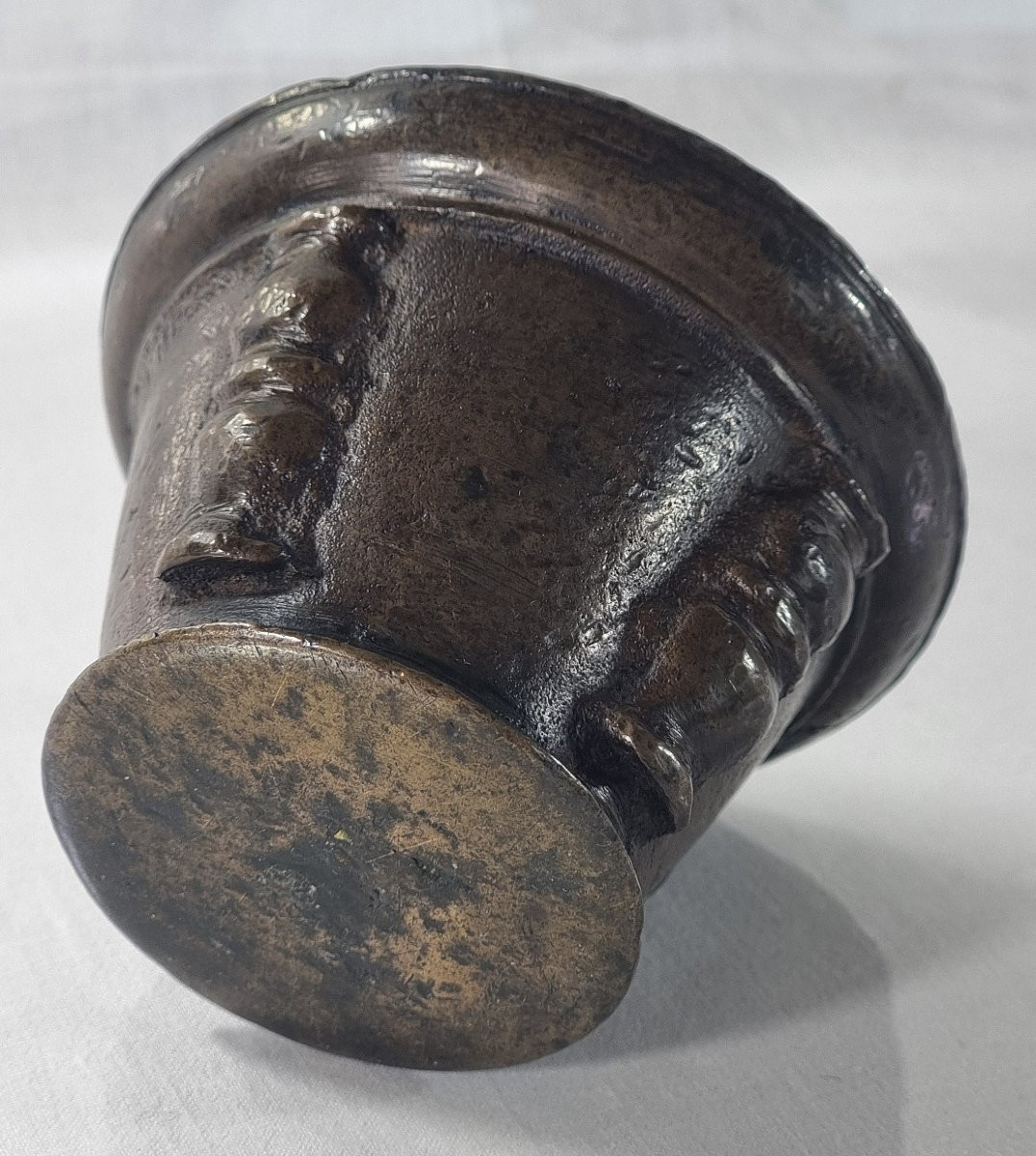 Mortier ancien en bronze français, XVIe-XVIIe siècle-photo-1
