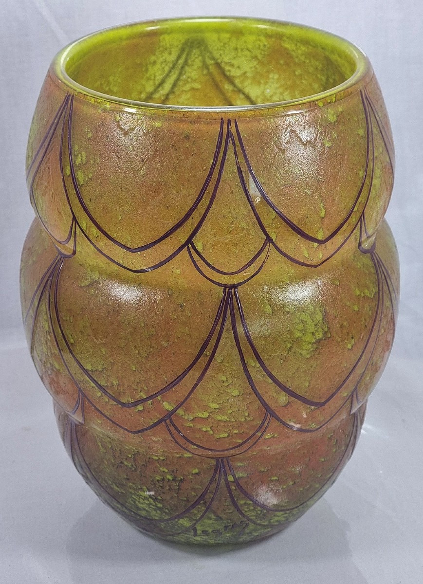 Stylized Art Deco Cameo Vase With Thick Walls, Legras Series 99000