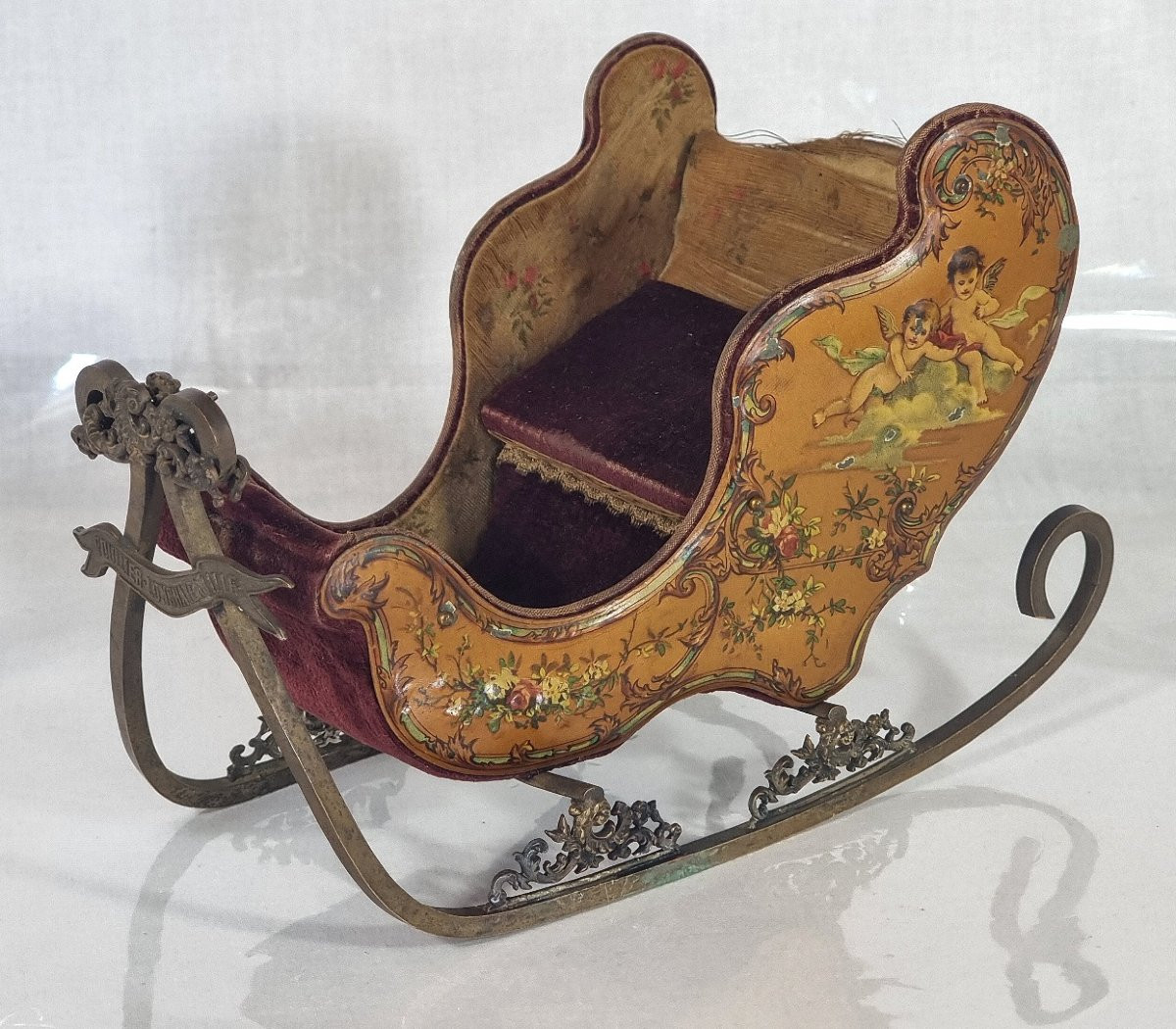  Traîneau miniature français ancien (« Fauteuil de salon ») avec panneaux en tôle-photo-4