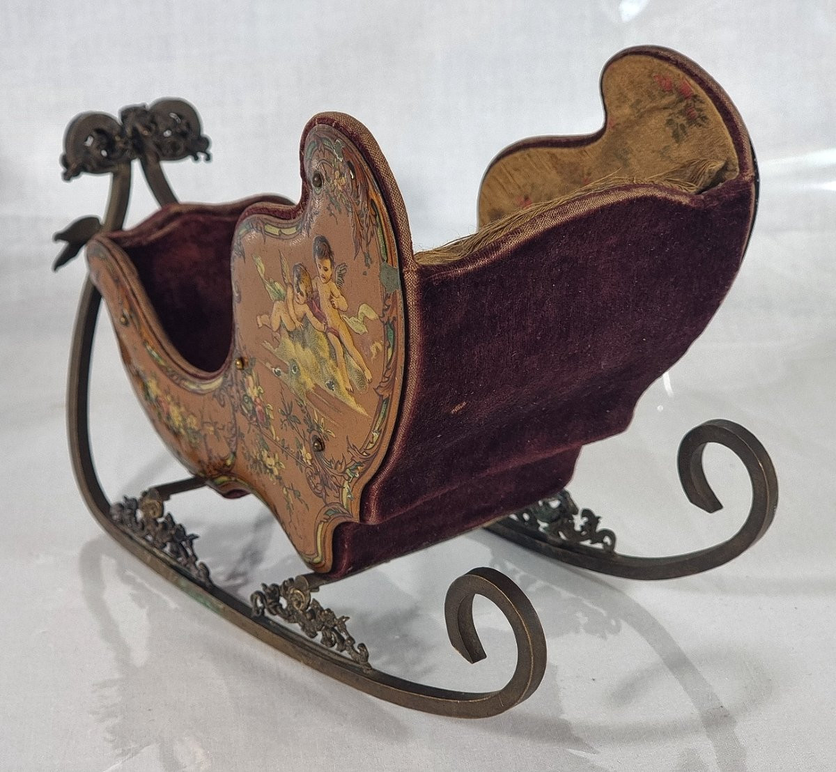  Traîneau miniature français ancien (« Fauteuil de salon ») avec panneaux en tôle-photo-1