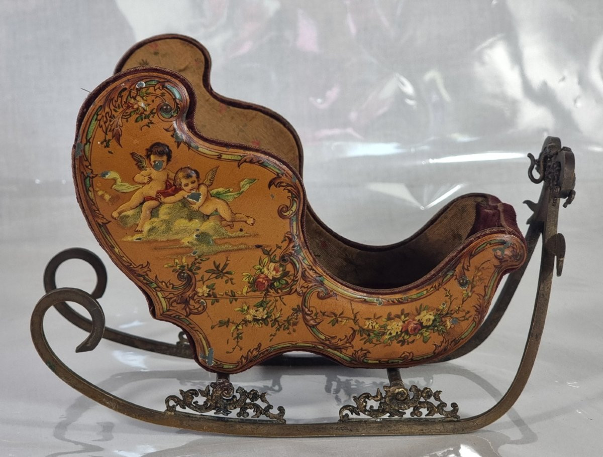  Traîneau miniature français ancien (« Fauteuil de salon ») avec panneaux en tôle-photo-2