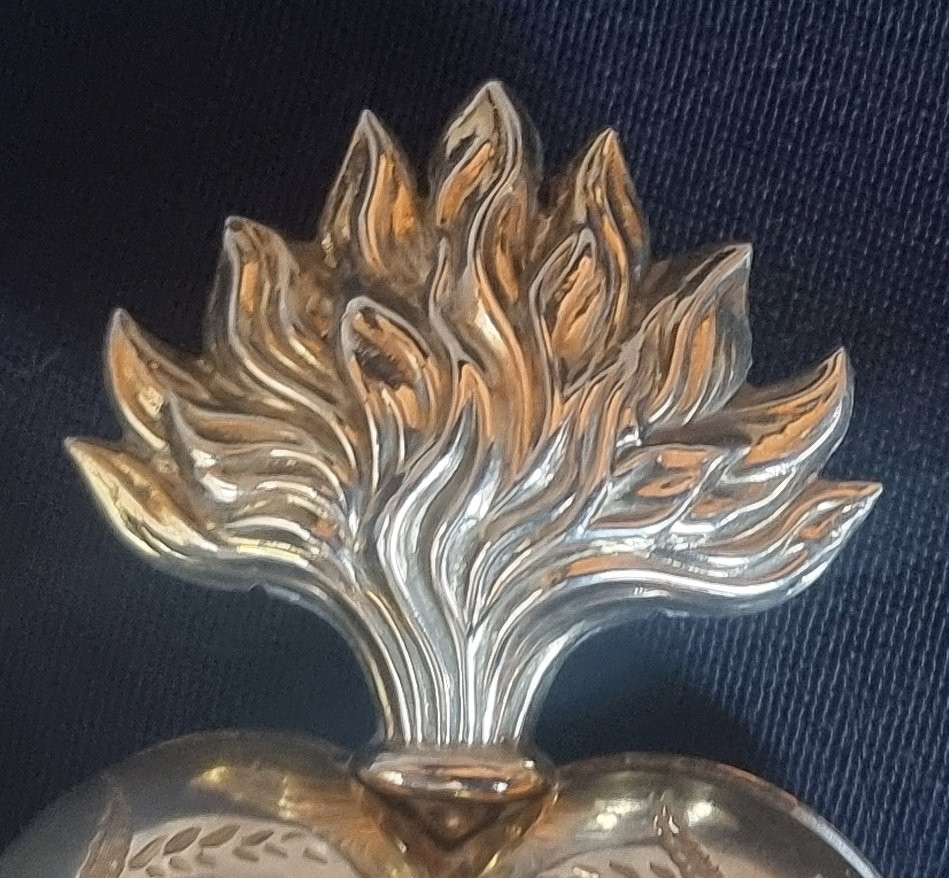 Ex-voto de Saint Joseph, en argent massif, Cœur de Feu Sacré, début XIXe siècle 9,2 cm-photo-5