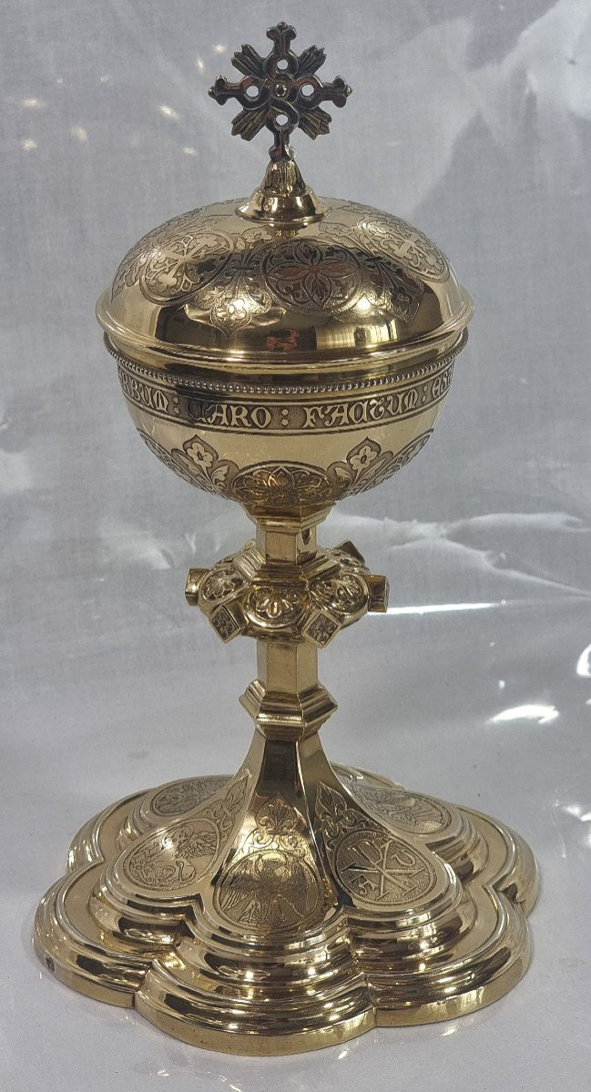Ciborium néo-gothique doré de Demarquete Frères – Objet liturgique ancien-photo-2
